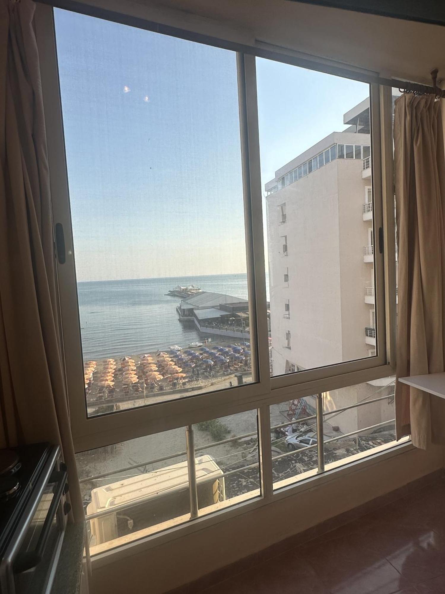 Апартаменти Albion Sea View *