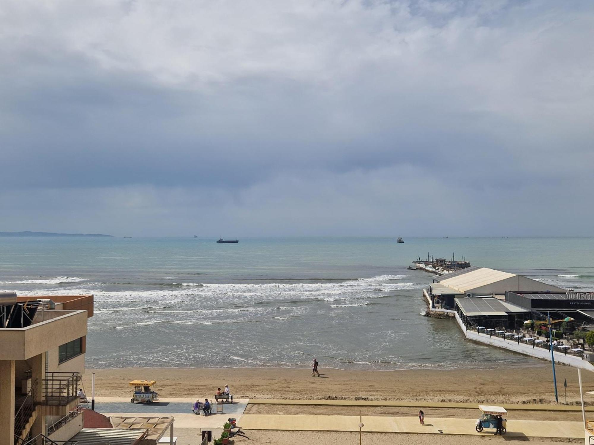 Albion Sea View Апартаменти *